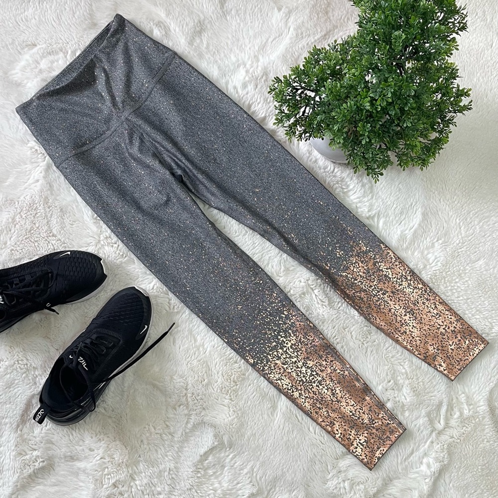Beyond Yoga Gray Alloy Ombre Metallic High Rise Leggings – Women’s Size S